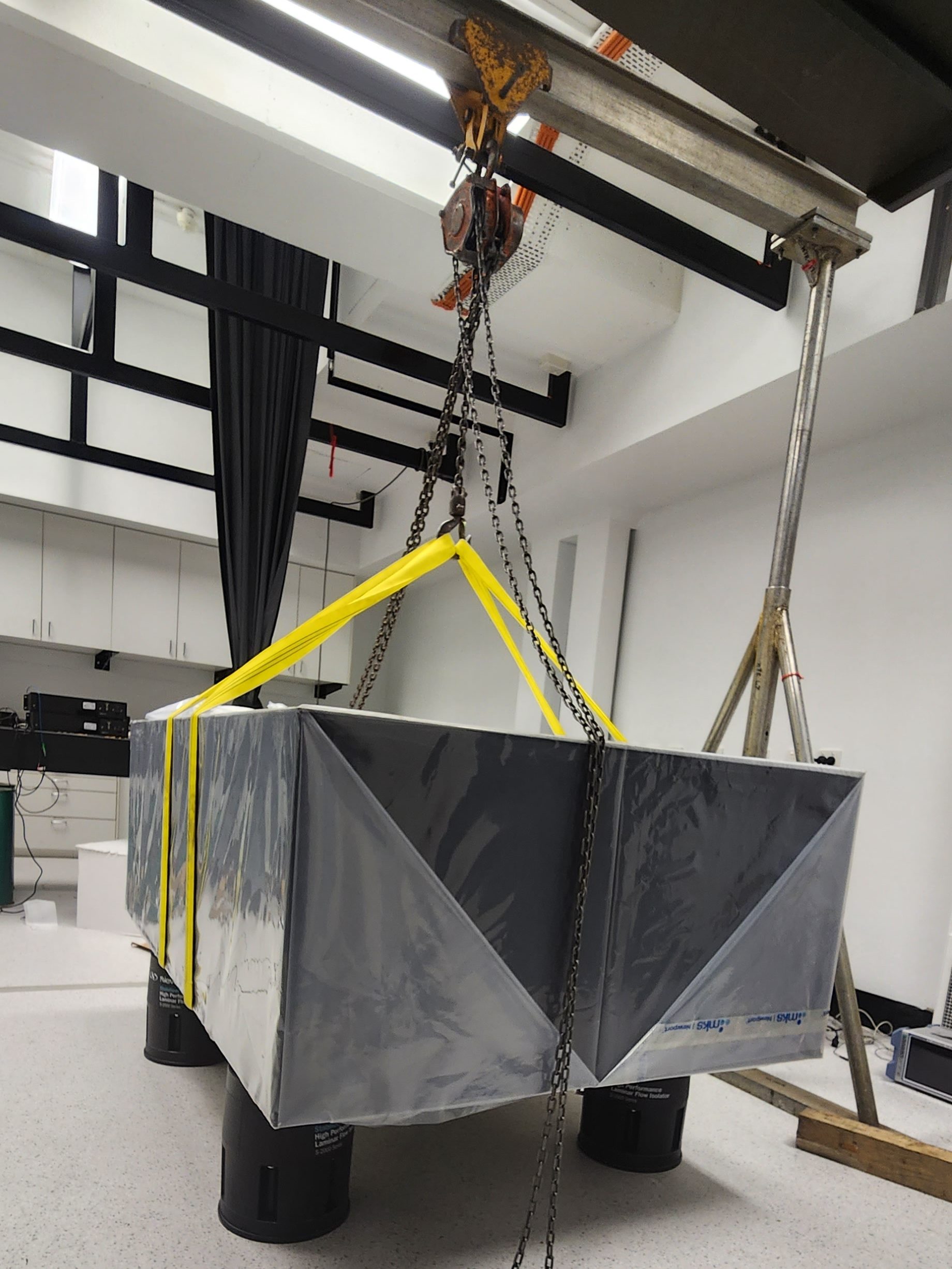 Scientific Air Table Crane Installation