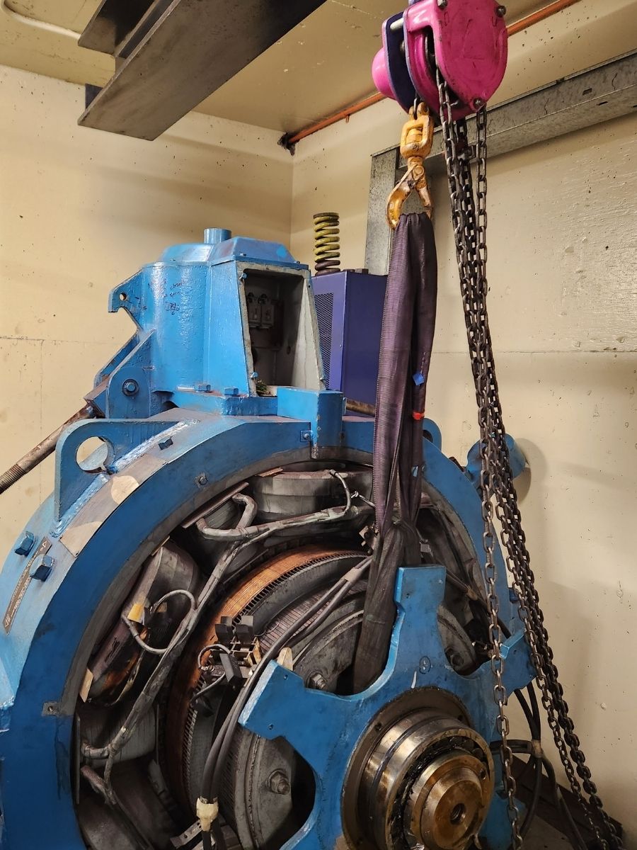 Elevator motor removed and installed by lifting and rigging specialists